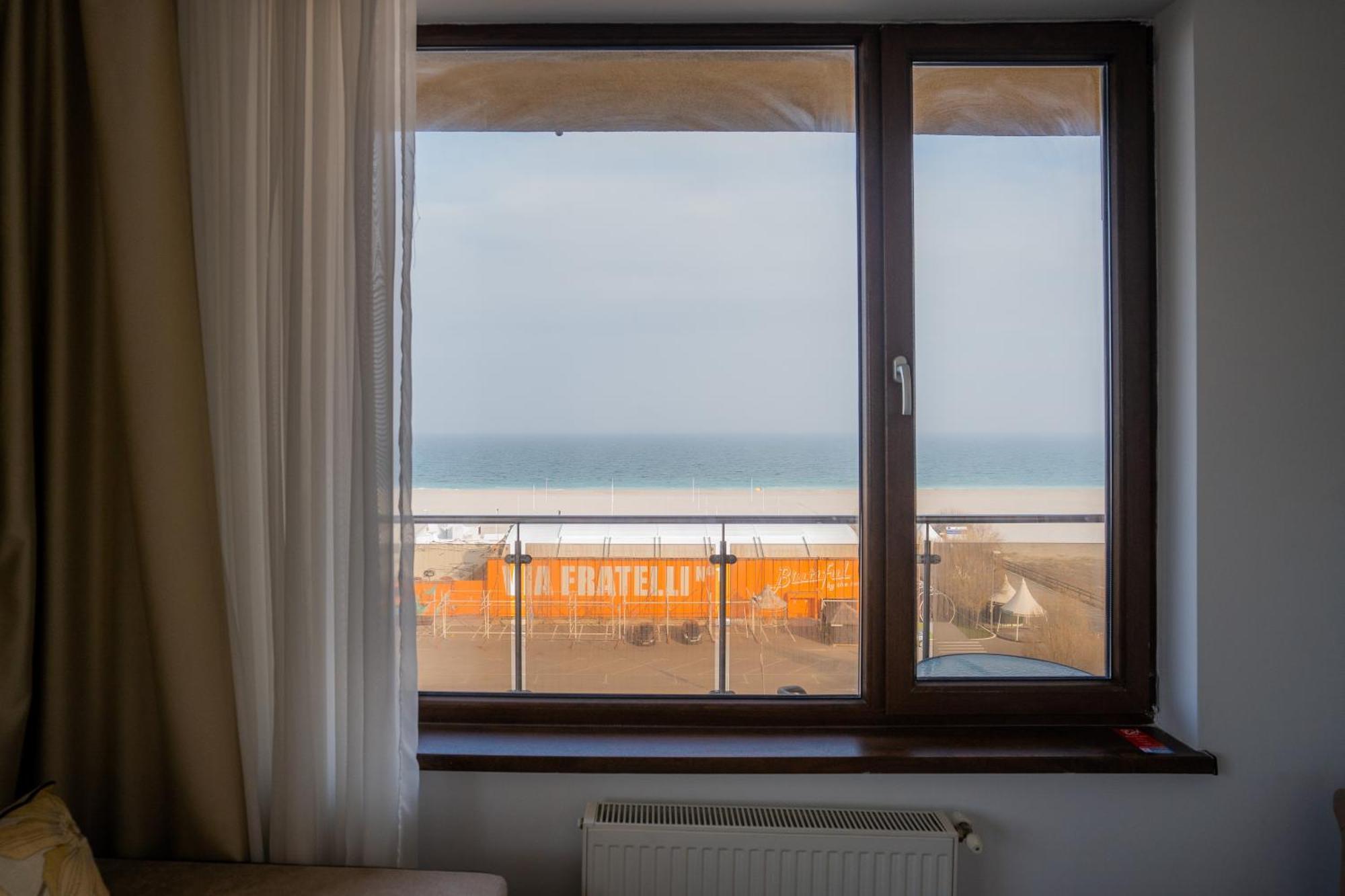 Summerland Sea-View Luxury Apartment Mamaia Esterno foto